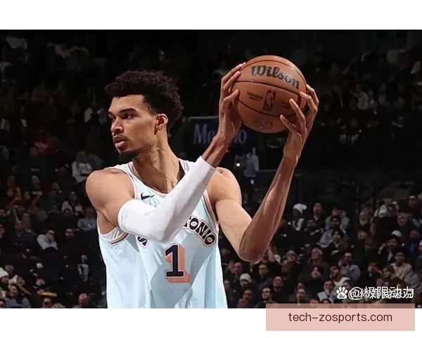 文班亚马盖帽率冲击历史纪录 新秀赛季防守统治力已比肩NBA传奇内线巨星